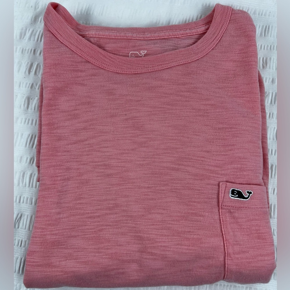 Men’s Vineyard Vines T-Shirt, size Large, Salmon Color